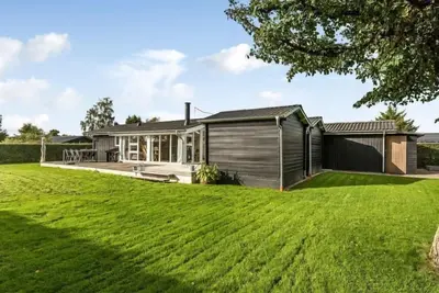 Image de \"Florina\" - 700m from the sea by Interhome