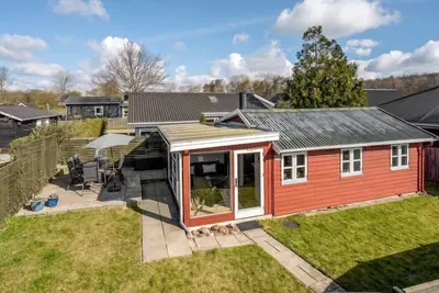 Image de \"Loella\" - 35m from the sea by Interhome