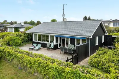 Image de \"Annalia\" - 50m from the sea by Interhome