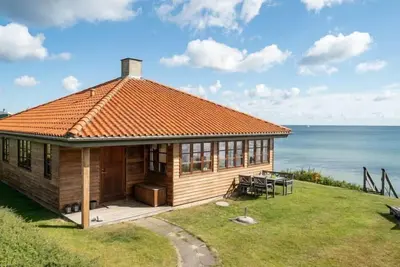 \"Botmar\" - 10m from the sea by Interhome