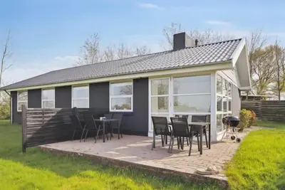 Image de \"Susia\" - 200m from the sea by Interhome