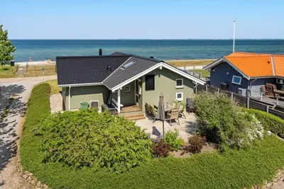 Image de \"Diertje\" - 10m from the sea by Interhome