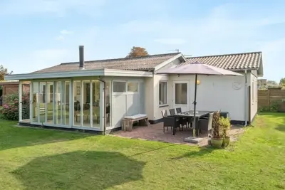 Image de \"Hattie\" - 100m from the sea by Interhome