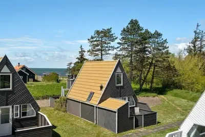 Image de \"Pihla\" - 50m from the sea by Interhome