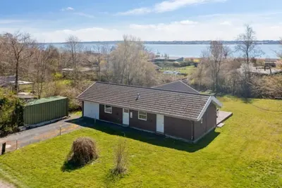 Image de \"Lauren\" - 200m to the fjord by Interhome