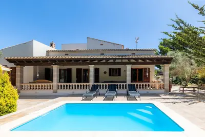 Maison de campagne \"Pomeres Nou\" avec piscine privée, Wi-Fi et climatisation