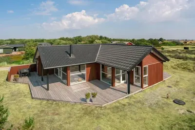 Image de \"Tiane\" - 800m from the sea by Interhome