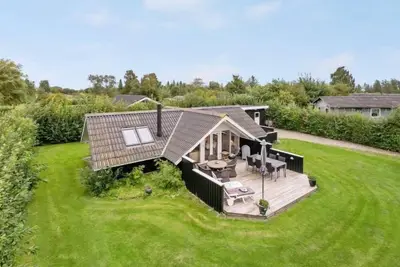 Image de \"Sella\" - 500m from the sea by Interhome