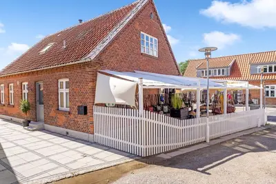 Image de \"Edita\" - 250m from the sea by Interhome