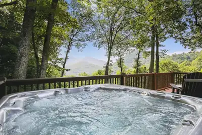 Image de 16 mi to Dt, Hot Tub, Fire Pit, Fp, Secluded