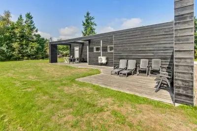 Image de \"Edda\" - 400m from the sea by Interhome