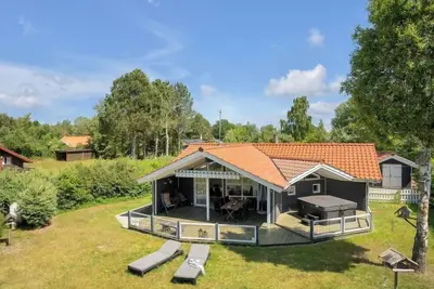 Image de \"Waltraud\" - 500m from the sea by Interhome
