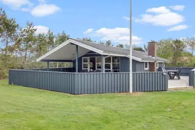 \"Everd\" - 500m to the inlet by Interhome