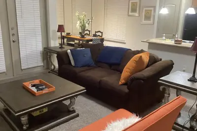 Image de Modern & Comfy Corporate Housing