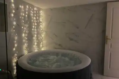 Image de Jacuzzi, romantisme et relax