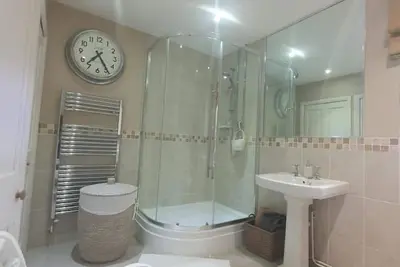 Image de Old Bursledon Cottage, Dog Friendly With Private Hot Tub. \nclose to River Hamble