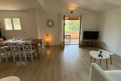 Image de L'Ilette - Appartement 90 m² au calme à 150 m de la mer - Terrasse Bbq et Garage