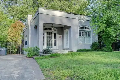 Image de Charming Midtown-Evergreen Bungalow
