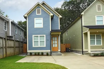 Image de ⭐️ 4 Bedroom in 💙 of Cooper Young ⭐️