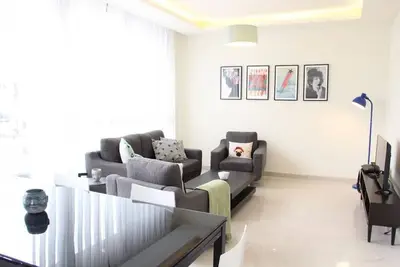 Image de Modern 3br Apt next to Hotel Dieu 24/7 Power