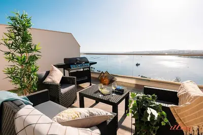 Image de Insta worthy Gorgeous Seaview Penthouse