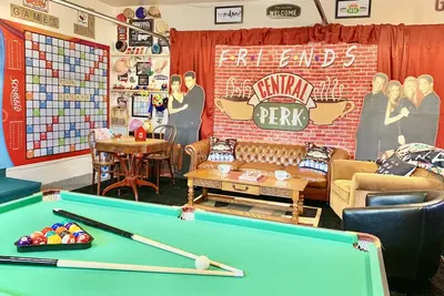 Image de Fun Escape 1 - Starved Rock - Skydive- Game Room