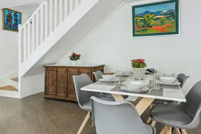 Image de Charmante maison avec jardin et parking offerte Paris St Cloud