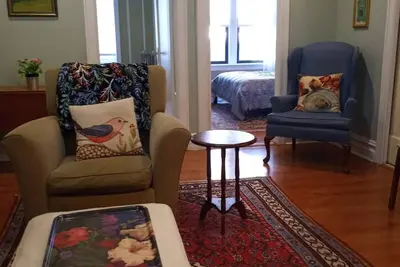 Cozy 2 bedroom in charming Windsor Terrace Brooklyn