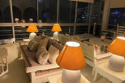 Image de Best Location, steps to the beach