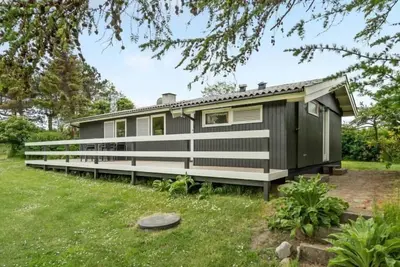 Image de \"Jenny\" - 140m from the sea by Interhome