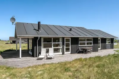 Image de \"Sirkka\" - 902m from the sea by Interhome