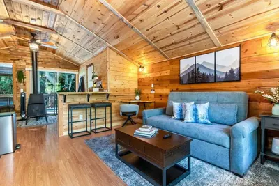 Image de R&R Creekside Cabin -Hot Tub, Ac, near Mt Rainier! Ashford, Wa