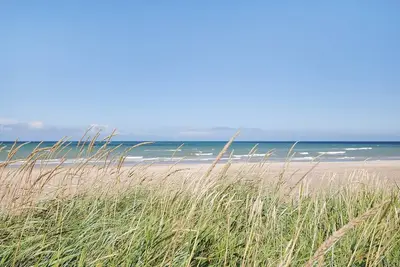 Image de \"Einette\" - 3. 5km from the sea by Interhome