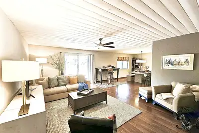 Image de The Courtyard on Pio Decimo