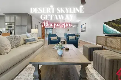 Image de Desert Skyline Getaway - An Irvie Home