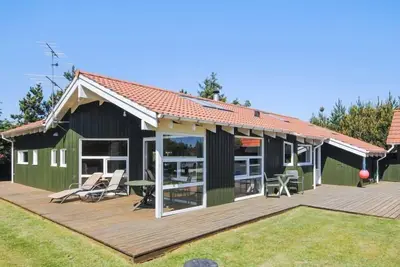 Image de \"Heggi\" - 900m from the sea by Interhome