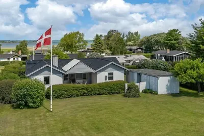 Image de \"Rise\" - 250m from the sea by Interhome