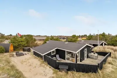 Image de \"Julan\" - 600m from the sea by Interhome