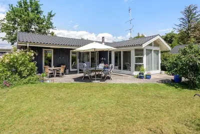 Image de \"Elva\" - 150m from the sea by Interhome