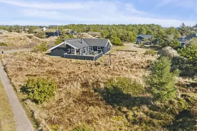 \"Franzisca\" - 700m from the sea by Interhome