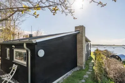 Image de \"Nielsen\" - 30m to the fjord by Interhome