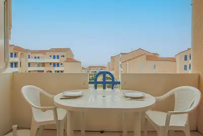 Image de Appartement 'Apt Vue Mer - Balcon - Parking' avec vue sur mer, balcon et Wi-Fi
