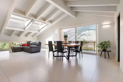 Image de Appartement \"Castle View\" avec vue sur les montagnes, balcon et Wi-Fi