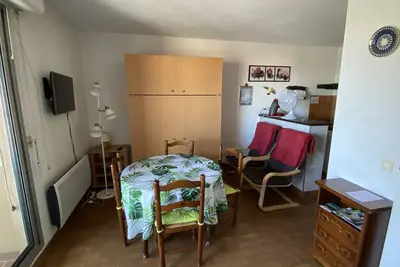 Image de Studio cabine 2* pour 4 pers, plage à 200m, parking privé