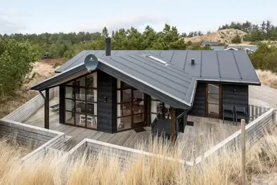 \"Sila\" - 800m from the sea by Interhome