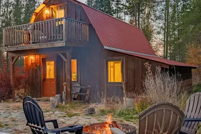 Saddle n' Sage, 7 min to Glacier, Fire Pit