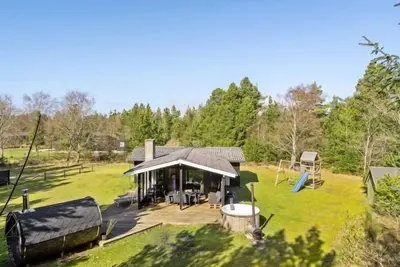 Image de \"Eli\" - 1. 5km to the fjord by Interhome