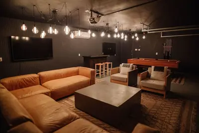 Image de East Side Home | Epic Game Room | Sleeps 13