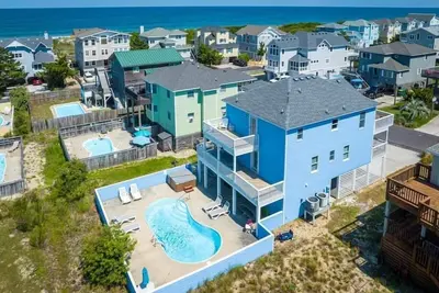 Image de Oceanview w/ Pvt. Pool, Hot Tub & Steps to Beach!