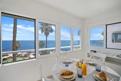 Image de Beautiful 2 bedroom apartment on the beach at the Costa del Sol